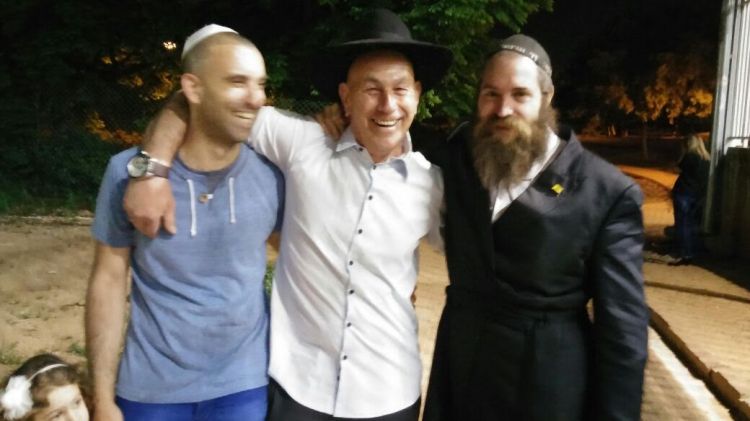 חתונה כדת משה וישראל לזוג מתקרבים בכפר יונה