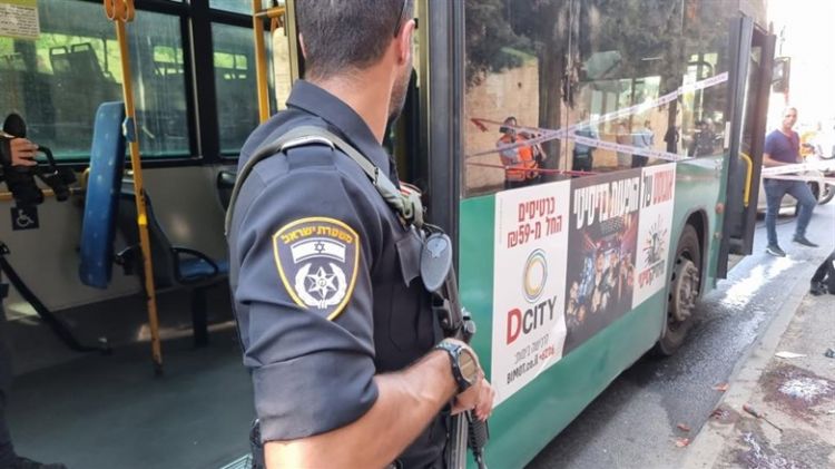 פיגוע בירושלים: נהג אוטובוס נפצע