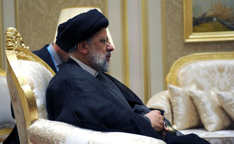 דיווח באיראן: אושרה רשמית מותו של מחזיק השלטון