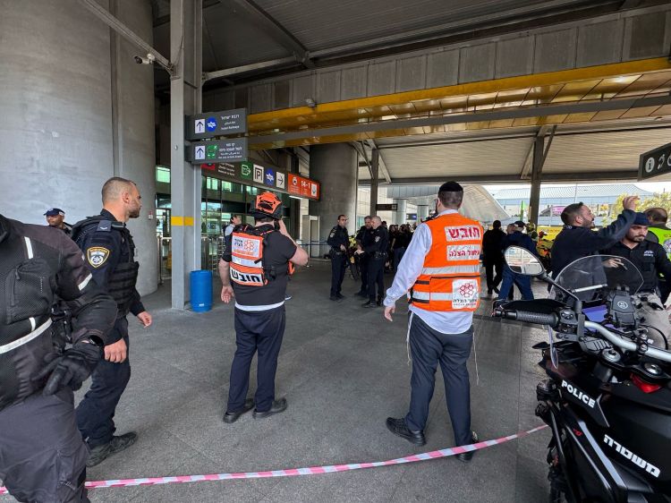 פיגוע קשה בחיפה: גבר נרצח וארבעה נפצעו