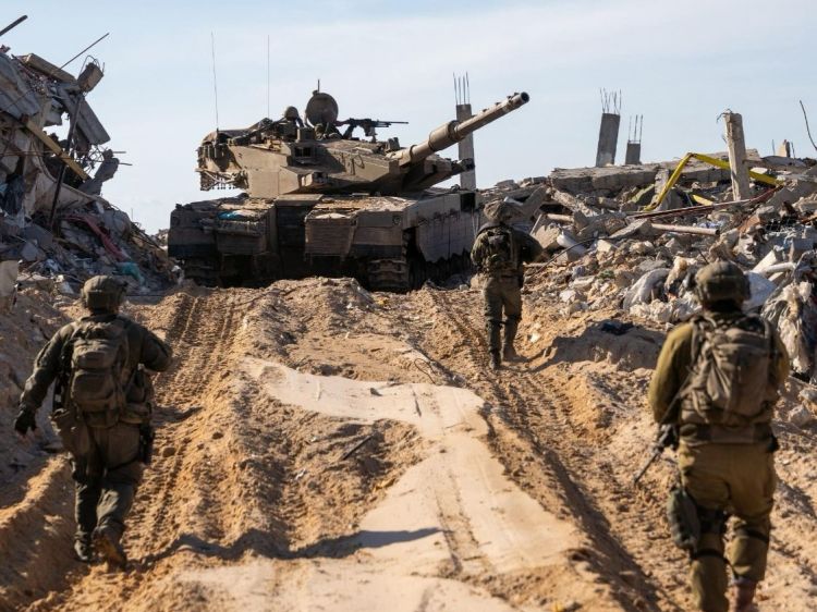 הצבא מגייס מילואים ונערך למבצע ברצועת עזה