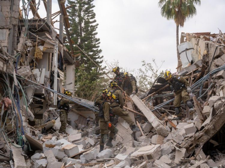 התקיפות, הנסים, והכאוס באיראן: עדכונים ותובנות דרמטיות