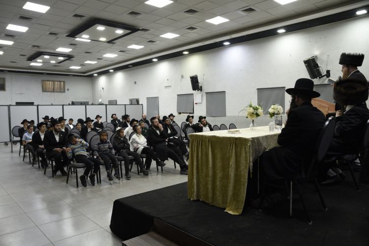 בהשתתפות אדמורי"ם ורבני עמנואל, כינוס תורה בעניני גאולה ומשיח