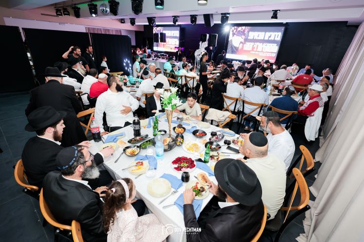 אש של אמונה בהתוועדות הגדולה בנתניה