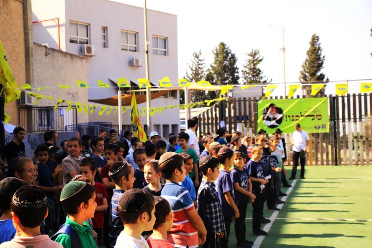 רואים עלי משיח: נפתח בסערה גן ישראל - מגדל העמק