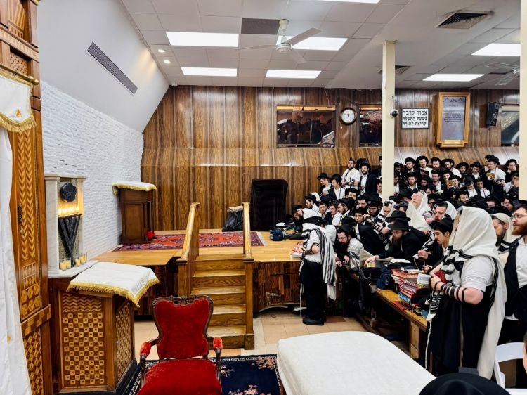 ו' תשרי: אלפים בתפילות עם הרבי שליט"א מלך המשיח 