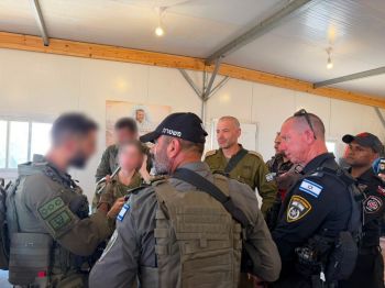נס בשומרון: אזרח חיסל שני מחבלים במהלך פיגוע דקירה