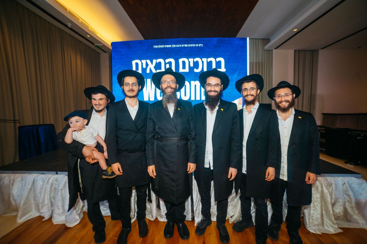 שלוחי הרבי שליט"א מלך המשיח בפיליפינים