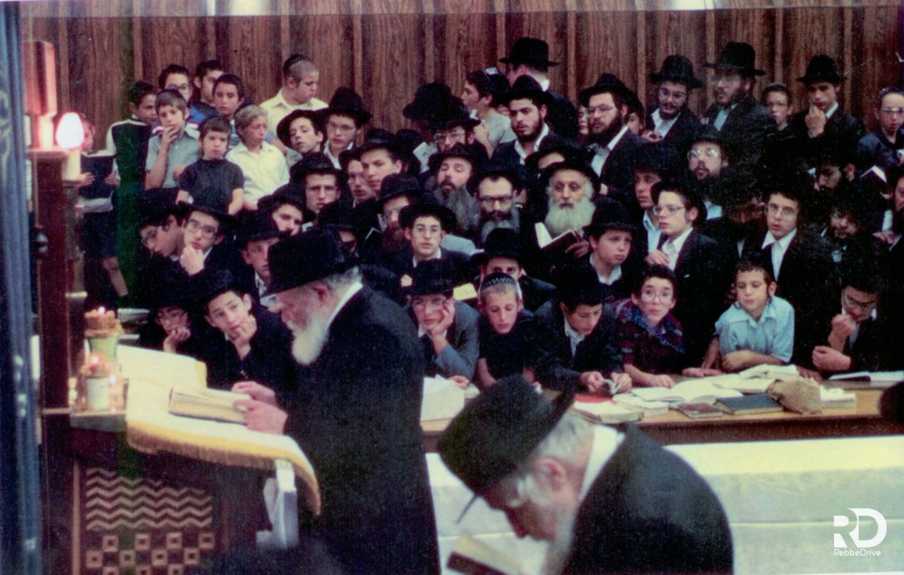 תפלת מנחה, כ"ף מנחם אב