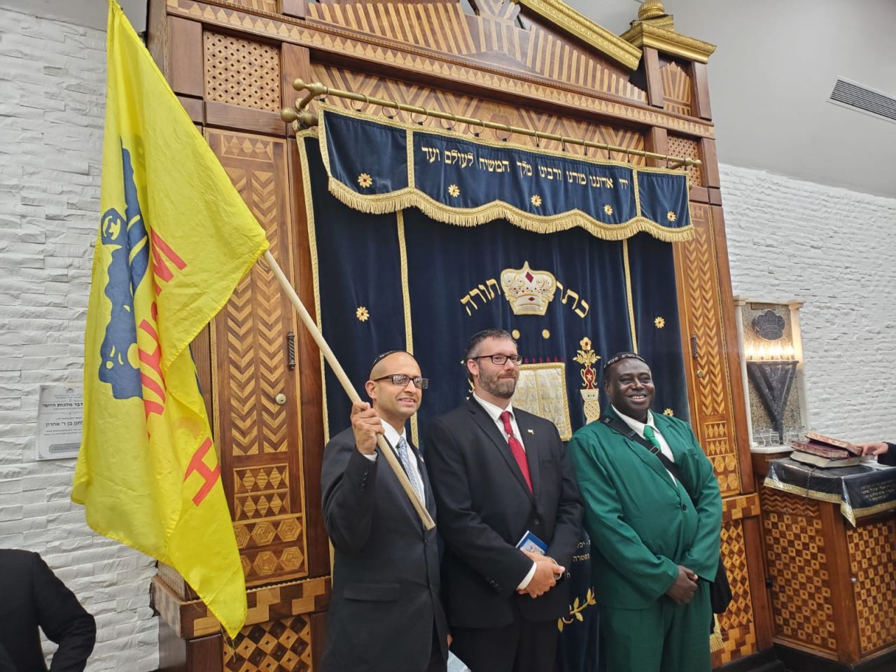 משלחת מהאו"ם בביקור ב-770