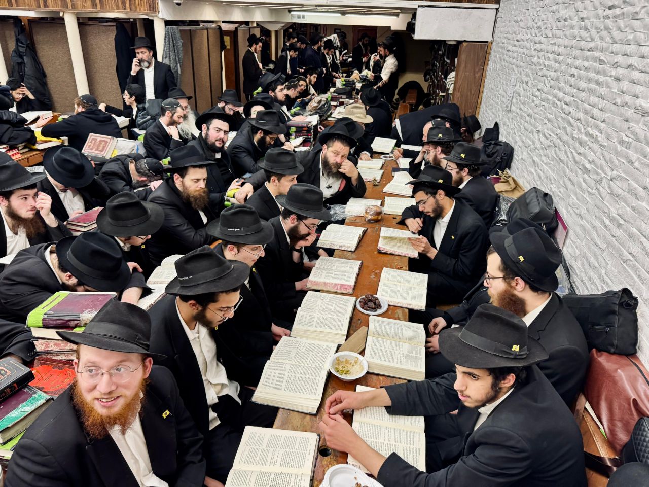 המונים הגיעו לקראת יו"ד שבט ל770