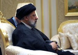 דיווח באיראן: אושרה רשמית מותו של מחזיק השלטון