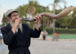 כשהמלך קרוב לכל אחד ואחת