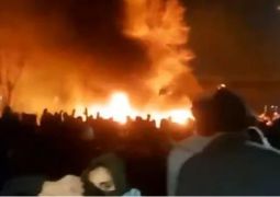 איראן רועדת: מחאות, דיכוי אלים והיערכות אמריקנית לתקיפה