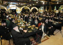 ומלכותו ברצון קיבלו עליהם: ההתוועדות המרכזית לרגל י' שבט