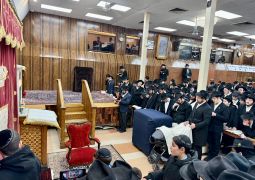 770: התרגשות רבה בתפילות כ"ב שבט