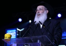 הרב זמרוני זליג ציק בנאום רלוונטי מתמיד: ''אין שם חוק גיוס חובה לבחורי הישיבות''