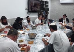בית חב"ד בת ים: התוועדות חג הגאולה מרגשת