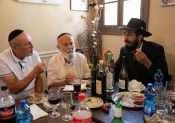 שמחה של מצווה: כולל "תפארת זקנים לוי יצחק" בנווה עופר חגג סיום מסכת ופתיחת שנה שלישית
