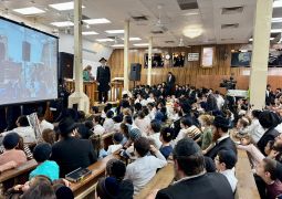 חיילי צבאות ה' ב'ראלי' עם מלך המשיח